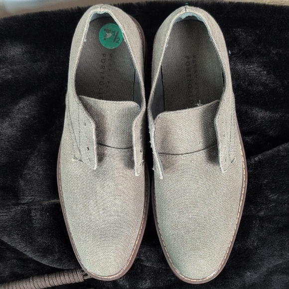 Perry Ellis Gray and Brown Oxfords with Timeless Elegance - Picture 2 of 9